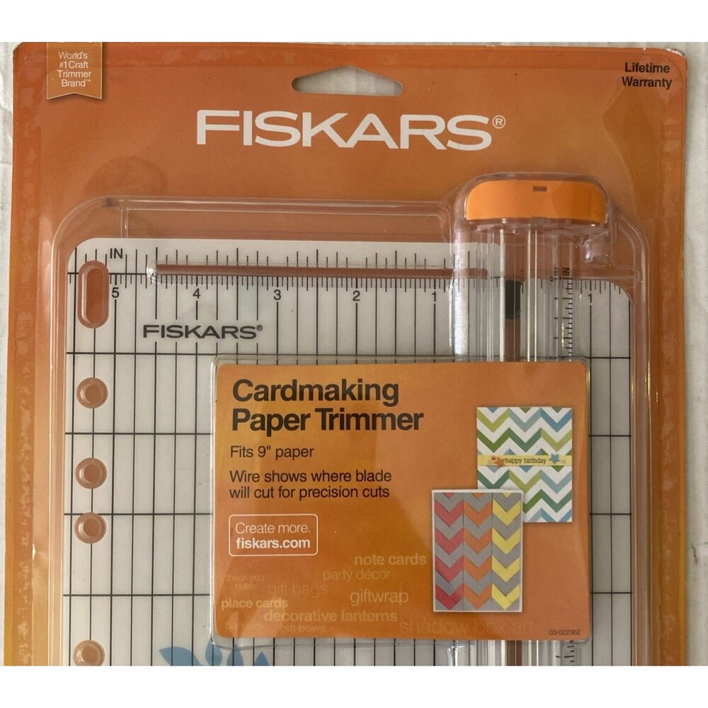 Fiskars Card Making Paper Trimmer 9" Portable New - Picture 2 of 6
